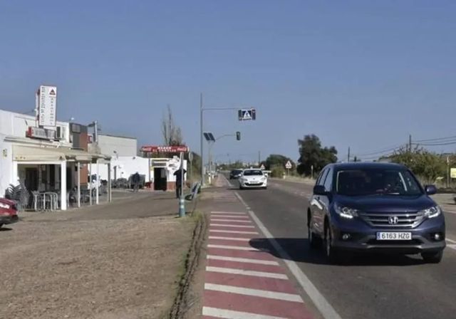 Muere un hombre de 35 años tras chocar su coche con un caballo en la carretera de Olivenza