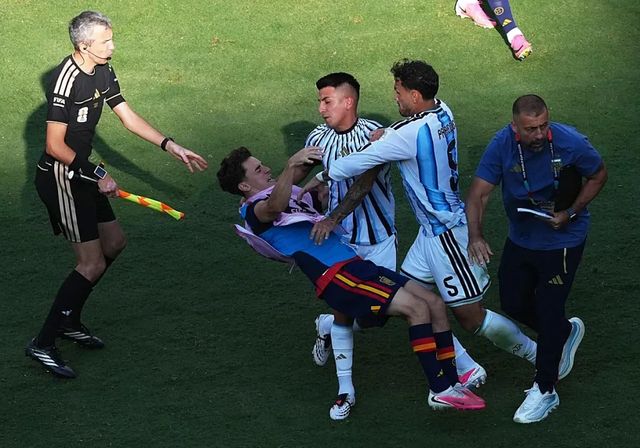 La FIFA abre una investigación contra Argentina por los incidentes de la final
