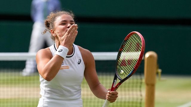 Jasmine Paolini Into First Wimbledon Final With Win Over Tearful Donna Vekic