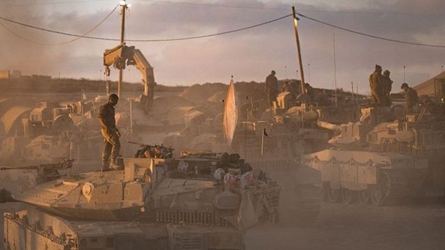 Израелски министър се извини, след като войник повреди статуя на Христос в Ливан