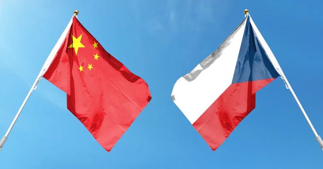 Čína je ochotna obnovit zdravé vztahy s Českem, řekl mluvčí její diplomacie