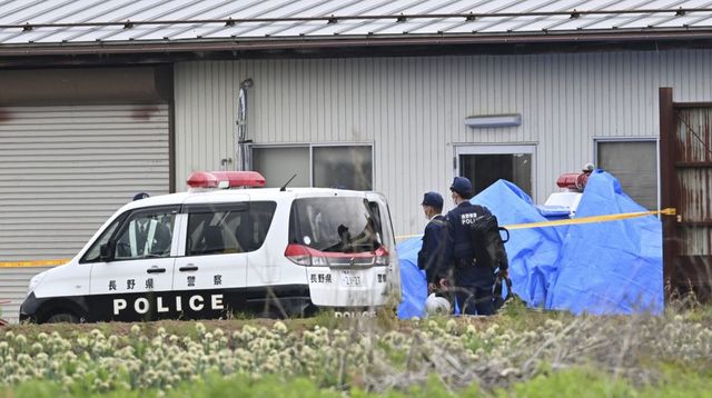 ​Doi polițiști și două femei au murit într-un atac armat rar în Japonia. Suspectul a fost reținut