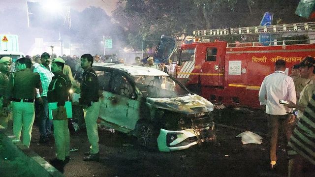 Al menos ocho muertos tras la explosión de un coche en una zona turística de Nueva Delhi
