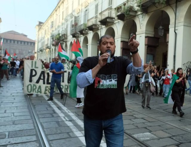 Decreto espulsione per imam di Torino Mohamed Shahin, le motivazioni
