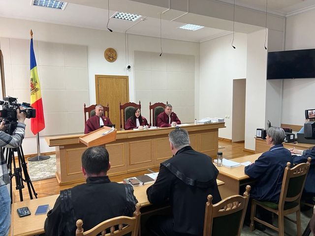Procurorii cer recuzarea unui judecător în dosarul „sacoșa neagră” al lui Igor Dodon