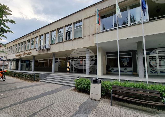 Над 1700 жители на община Стара Загора празнуват имен ден днес