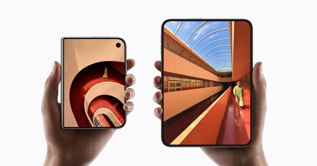 Apple představil svůj první skládací telefon