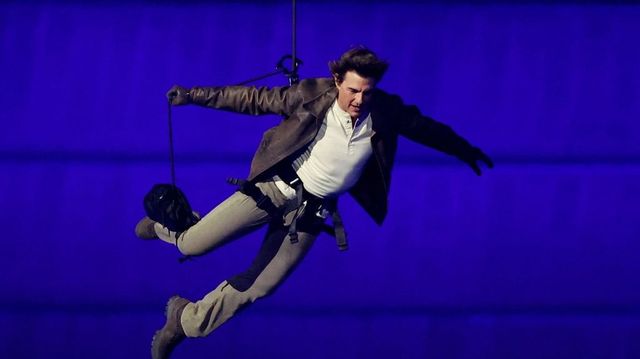 Tom Cruise stuns with spectacular roof jump and riveting motorbike stunts at Paris Olympics closing ceremony