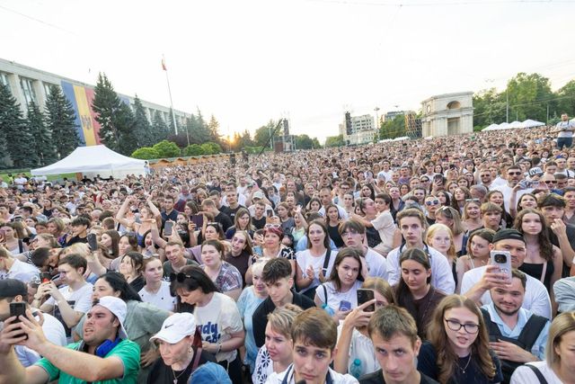Autoritățile renunță la concertul de Ziua Limbii Române pentru a reduce cheltuielile
