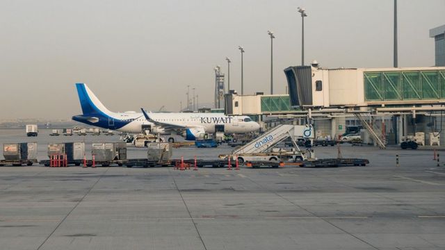 Дронове удариха отново летището в Кувейт