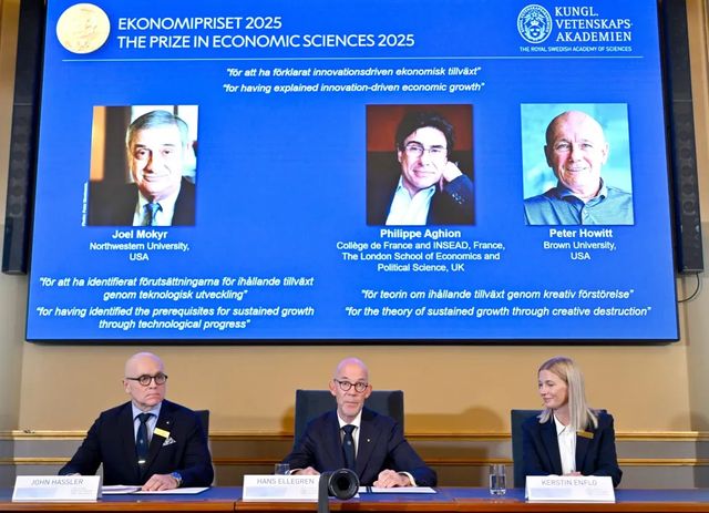 Trei cercetători au primit Nobelul pentru Economie pentru „explicarea creșterii economice bazate pe inovație”