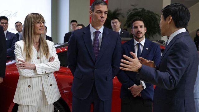 Spagna, il gip chiude inchiesta e chiede il rinvio a giudizio per la moglie di Sanchez