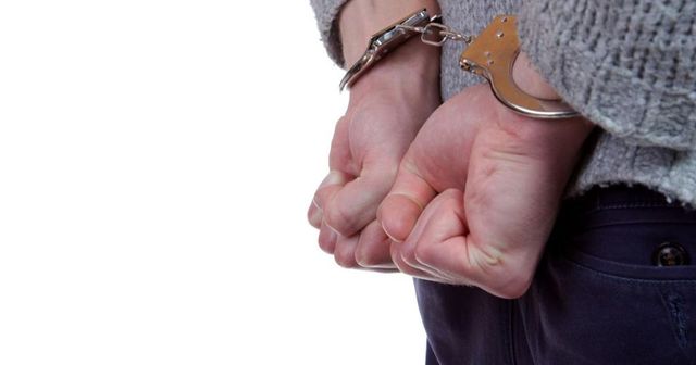 Adolescent din Brașov arestat preventiv pentru distrugere, în urma unei provocări pe TikTok