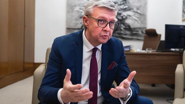 Na summitu NATO by podle Havlíčka měla skládat účty vláda