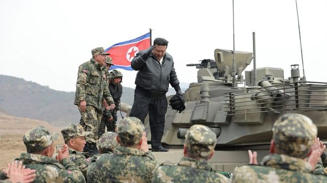 Észak-Korea nukleáris ellentámadást szimuláló hadgyakorlatot tartott