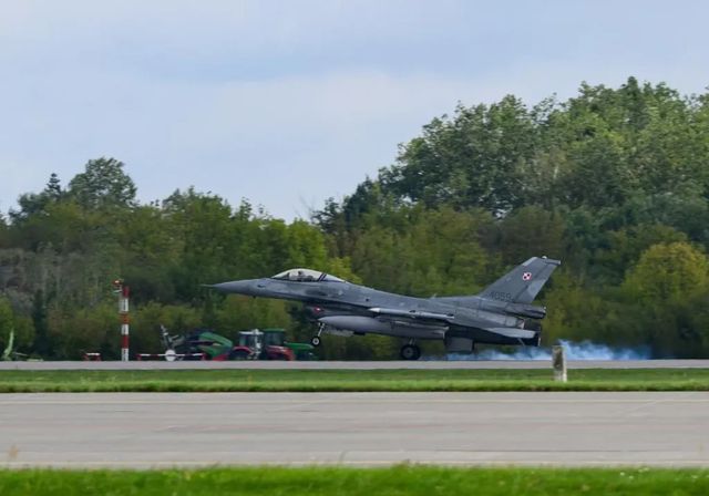 EE UU y Canadá despliegan aviones de combate tras detectar cazas rusos cerca de Alaska