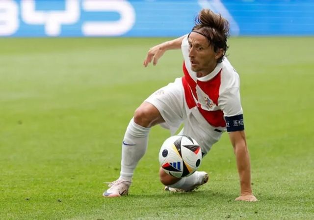 Modric quiere devolver la grandeza perdida al Milan