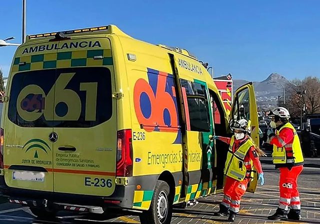 Una menor de 17 años muere atropellada tras bajarse del coche en plena autovía