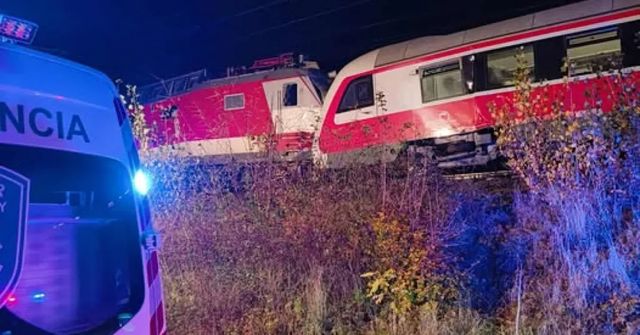 Nedaleko Bratislavy se srazily dva vlaky, jsou desítky lehce zraněných