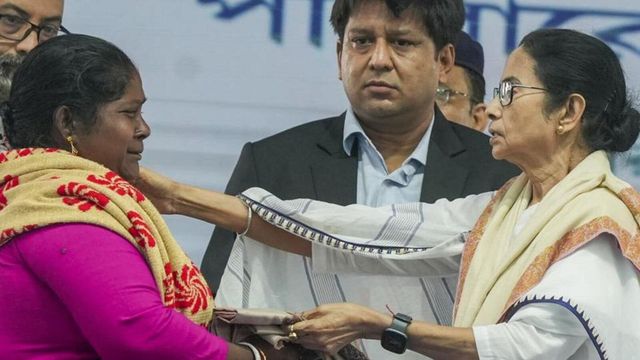 Mamata Banerjee To Felicitate Over 90 Fishermen Released From Bangladesh