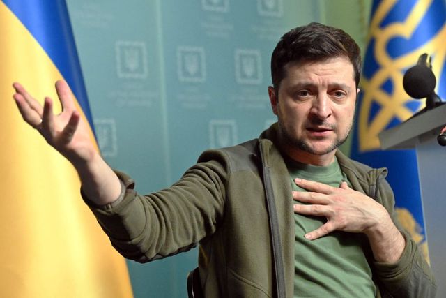 Europenii au ajuns să le plătească pensiile și salariile ucrainenilor