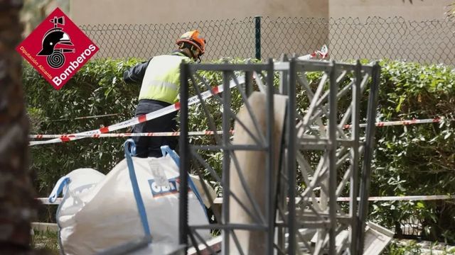 Dos trabajadores muertos en el desplome de un andamio de obra en Benidorm