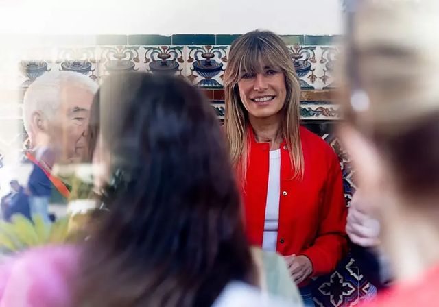 Las acusaciones del 'caso Begoña' piden que en el juicio declaren Sánchez, Bolaños y un centenar de testigos más