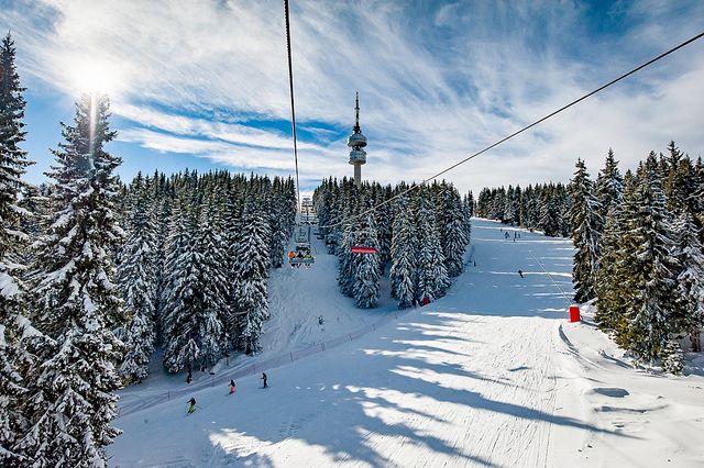 Десет сантиметра сняг в Пампорово