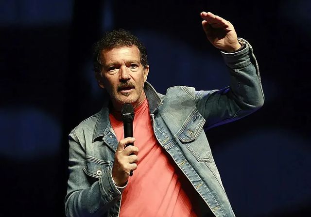 Antonio Banderas niega que el Teatro del Soho lo haya arruinado: «Estoy a tope»