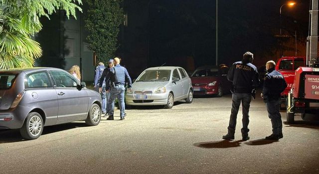 Madre uccide il figlio di 9 anni tagliandogli la gola