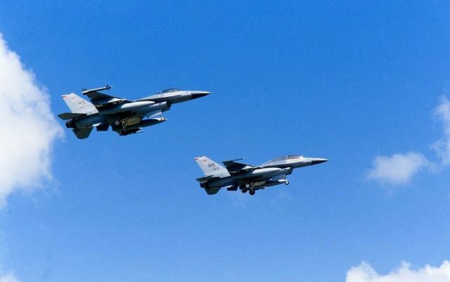Țările care ar putea livra avioane F-16 Kievului