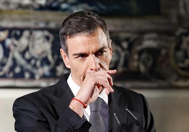 El CIS mantiene al PSOE en cabeza con el 36,2% de los votos, pero el PP reduce la distancia a 11 puntos