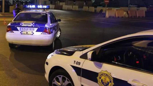 Dos hermanos apuñalan a su padrastro tras una discusión cuando celebraban la Nochebuena en Valencia