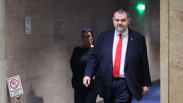 Сезирам прокуратурата за проверка на твърденията на „Демократична България“ за мои пътувания зад граница, каза Делян Пеевски