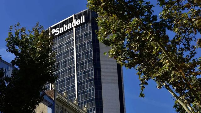 Zurich aflora en el capital del Banco Sabadell con una participación del 3%