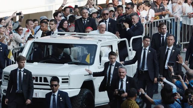 Detienen en Indonesia a 7 personas que planeaban atacar al papa Francisco durante su visita al país