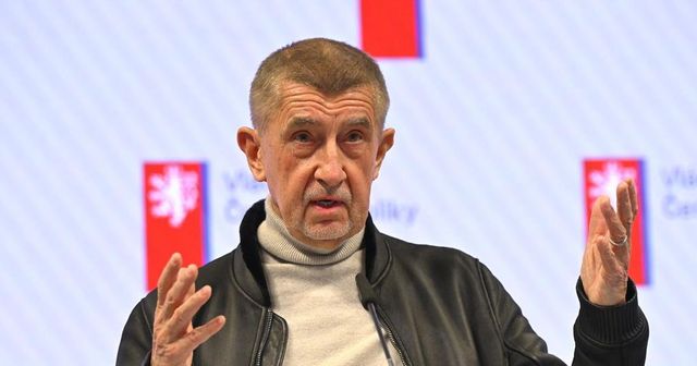 Babiš chce zastropovat marže u pohonných hmot