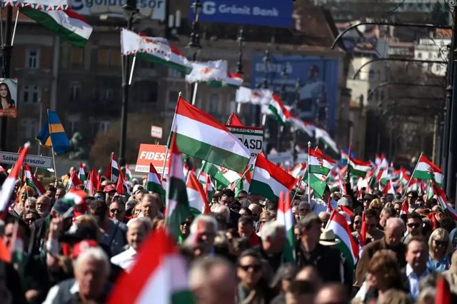 Otthon indult meg a szülés Budapesten, a mentők segítették világra Abigélt