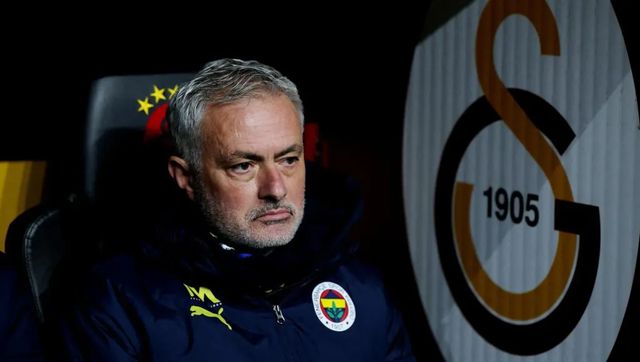 El Galatasaray demanda a la federación por reducir la sanción a Mourinho, quien también denuncia al club