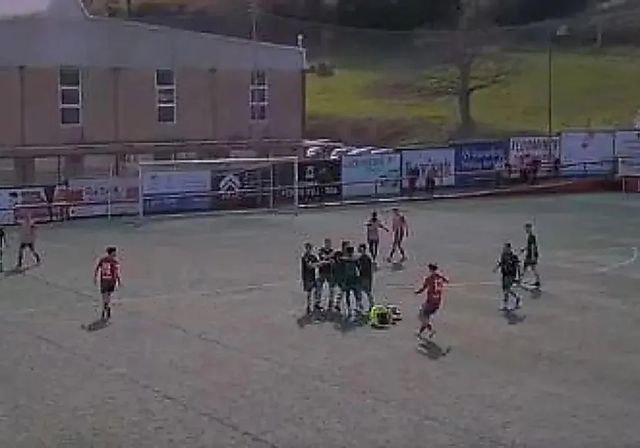 Un año y medio de sanción al futbolista del San Luis que agredió a un árbitro
