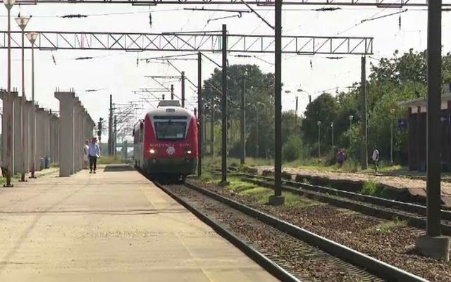Un mecanic de locomotivă a condus două trenuri de călători deși era sub influența drogurilor