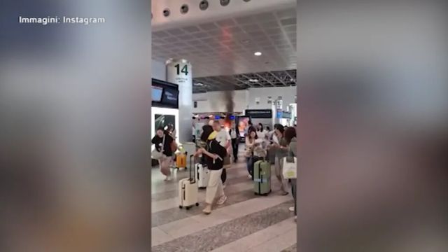 Dà in escandescenze e appicca incendio a Malpensa, bloccato