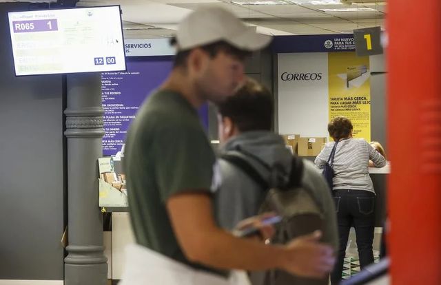 El futuro de un millón de interinos se juega en Luxemburgo mientras el Gobierno esquiva la reforma del empleo público