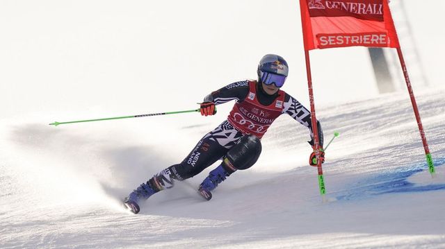 Po 1. kole obřího slalomu v Sestriere vede Robinsonová, Jelínková nedokončila