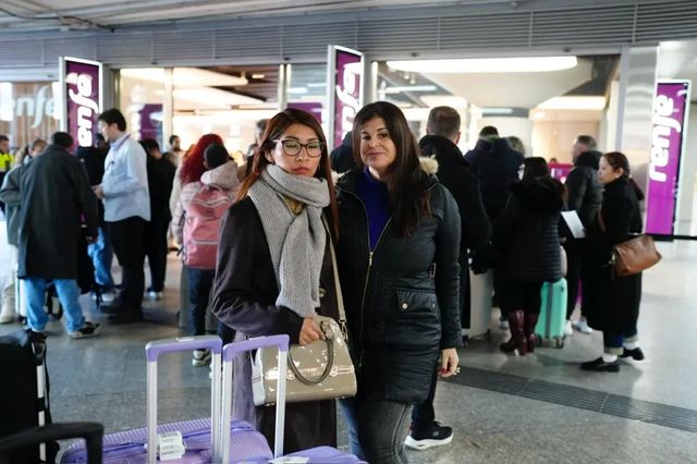 «Renfe nos dice que nos busquemos la vida»