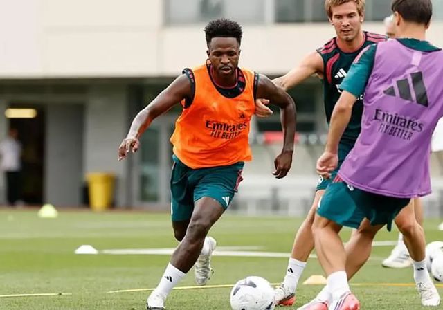 Vinicius, renovación o venta
