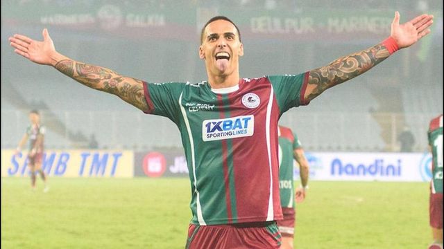 Late Alberto Strike Helps Mohun Bagan Super Giant Beat Kerala Blasters 3-2