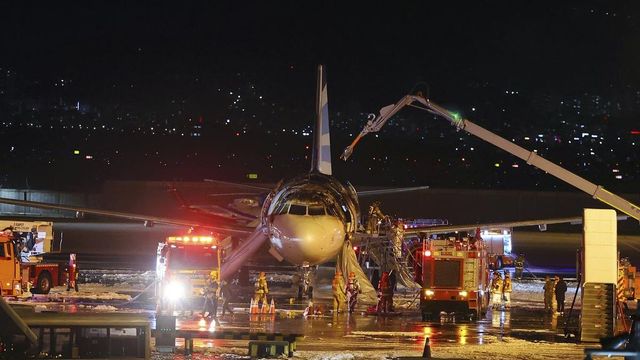 Passenger plane catches fire at South Korean airport; all 176 people on board evacuated