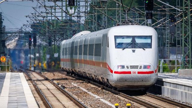 Germania, treni bloccati: problema alle comunicazioni radio