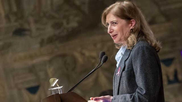 8 marzo, Laura Mattarella: “Poche donne al vertice, ancora tanta strada da fare”